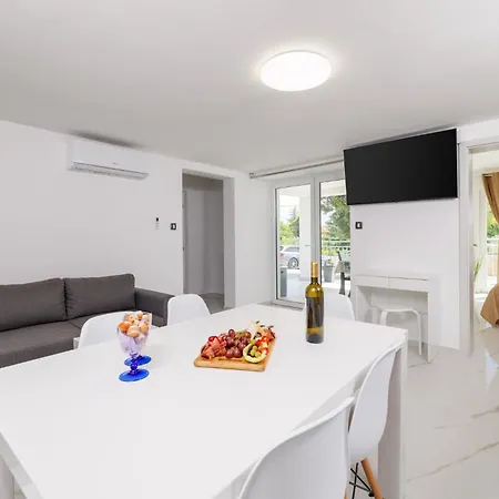 Volta Lm Apartment