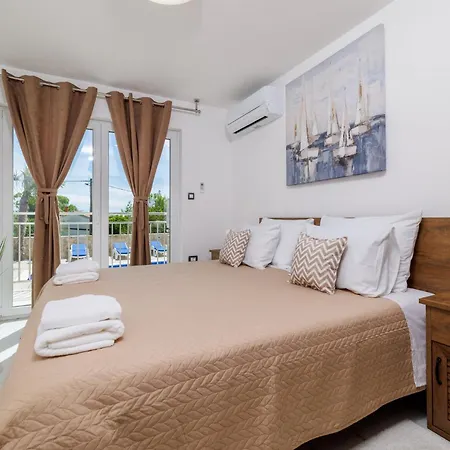 Apartment Volta Lm Kras